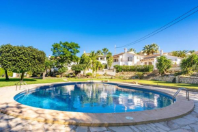 Casa Paulina, 3 bedroom, shared pool, moraira